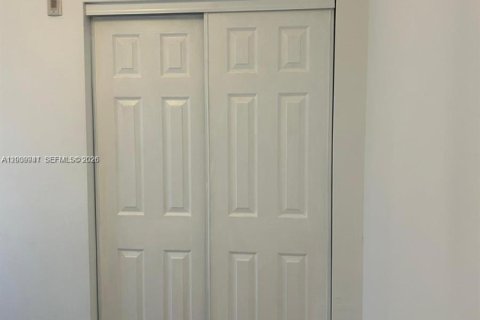 Condominio en venta en Miami Beach, Florida, 2 dormitorios, 55.28 m2 № 2090065 - foto 19
