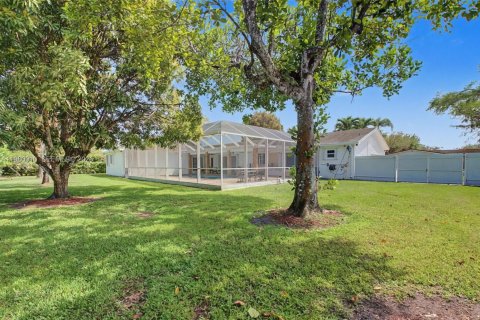 Купить виллу или дом в Пальметто-Бей, Флорида 4 спальни, 265.51м2, № 2043404 - фото 24