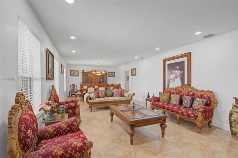 Купить виллу или дом в Пальметто-Бей, Флорида 4 спальни, 265.51м2, № 2043404 - фото 4