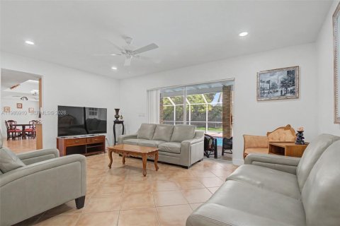 Купить виллу или дом в Пальметто-Бей, Флорида 4 спальни, 265.51м2, № 2043404 - фото 9