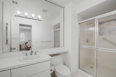 Купить виллу или дом в Пальметто-Бей, Флорида 4 спальни, 265.51м2, № 2043404 - фото 20