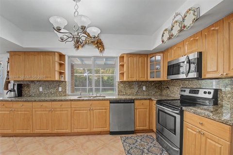 Купить виллу или дом в Пальметто-Бей, Флорида 4 спальни, 265.51м2, № 2043404 - фото 7