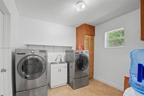 Купить виллу или дом в Пальметто-Бей, Флорида 4 спальни, 265.51м2, № 2043404 - фото 21