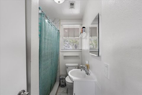 Propiedad comercial en venta en Kissimmee, Florida, 2 dormitorios, 99.41 m2 № 1911338 - foto 24