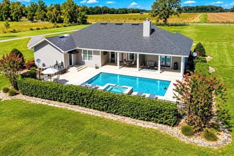 Villa ou maison à vendre à Trenton, Floride: 3 chambres, 271.46 m2 № 2420418 - photo 2