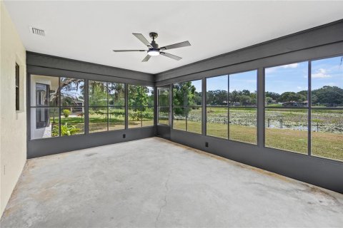 House in Inverness, Florida 3 bedrooms, 117.06 sq.m. № 2147970 - photo 28