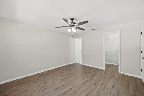 House in Inverness, Florida 3 bedrooms, 117.06 sq.m. № 2147970 - photo 9