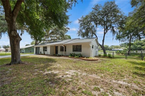 House in Inverness, Florida 3 bedrooms, 117.06 sq.m. № 2147970 - photo 3