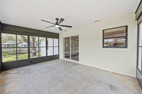 House in Inverness, Florida 3 bedrooms, 117.06 sq.m. № 2147970 - photo 30