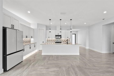 Villa ou maison à vendre à Palmetto, Floride: 4 chambres, 289.95 m2 № 1802912 - photo 15