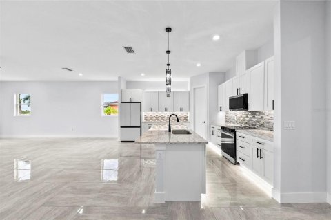 Villa ou maison à vendre à Palmetto, Floride: 4 chambres, 289.95 m2 № 1802912 - photo 13