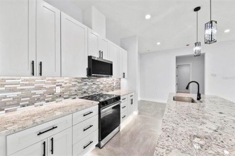 Villa ou maison à vendre à Palmetto, Floride: 4 chambres, 289.95 m2 № 1802912 - photo 17