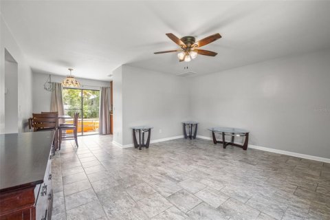 Villa ou maison à vendre à Largo, Floride: 2 chambres, 81.29 m2 № 1909223 - photo 8