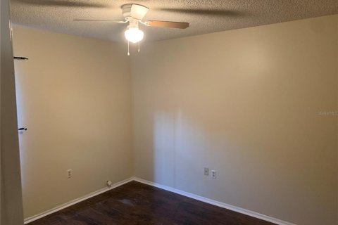 Villa ou maison à louer à Sarasota, Floride: 2 chambres, 95.78 m2 № 2416619 - photo 8