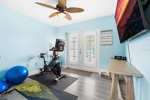 House in New Smyrna Beach, Florida 4 bedrooms, 217.21 sq.m. № 1556592 - photo 20