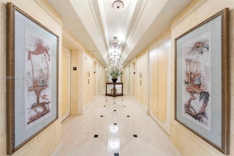 Copropriété à vendre à Sunny Isles Beach, Floride: 4 chambres, 410.16 m2 № 2017688 - photo 2