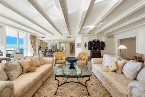 Copropriété à vendre à Sunny Isles Beach, Floride: 4 chambres, 410.16 m2 № 2017688 - photo 10