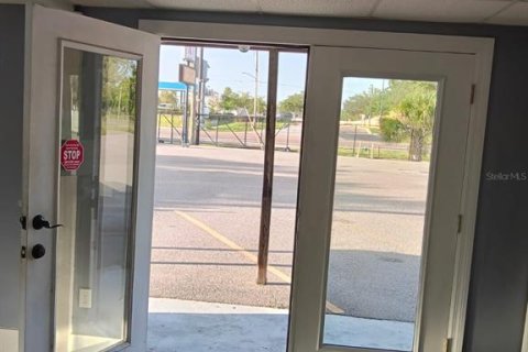 Снять в аренду коммерческую недвижимость в Гибсонтон, Флорида 859.25м2, № 2238984 - фото 9