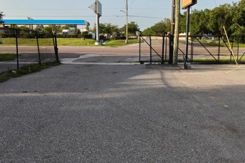 Снять в аренду коммерческую недвижимость в Гибсонтон, Флорида 859.25м2, № 2238984 - фото 6