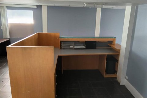 Снять в аренду коммерческую недвижимость в Гибсонтон, Флорида 859.25м2, № 2238984 - фото 10