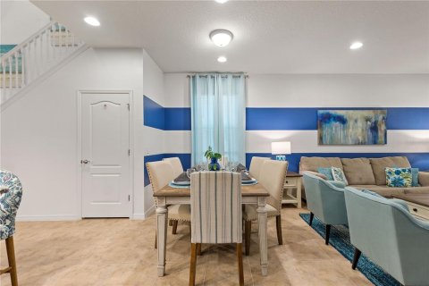 House in Kissimmee, Florida 7 bedrooms, 304.81 sq.m. № 2093407 - photo 7