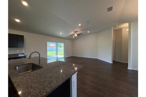 Villa ou maison à vendre à Ocala, Floride: 4 chambres, 172.71 m2 № 2204746 - photo 5