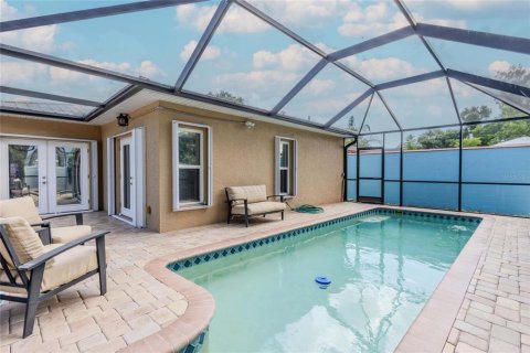 House in Sarasota, Florida 3 bedrooms, 140.38 sq.m. № 2150013 - photo 24