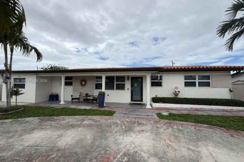 Touwnhouse à louer à Hialeah, Floride: 3 chambres, 108.7 m2 № 2085273 - photo 7