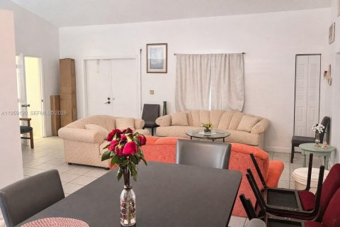 Купить виллу или дом в Норт-Лодердейл, Флорида 3 спальни, 139.91м2, № 2023576 - фото 4