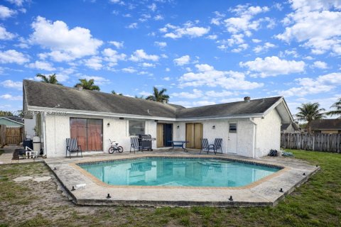 Купить виллу или дом в Норт-Лодердейл, Флорида 3 спальни, 139.91м2, № 2023576 - фото 14