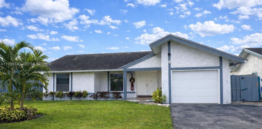 Дом в Норт-Лодердейл, Флорида 3 спальни, 139.91м2 № 2023576