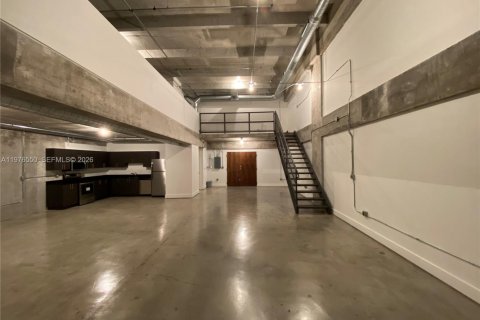 Condo in Miami, Florida, 1 bedroom  № 2040502