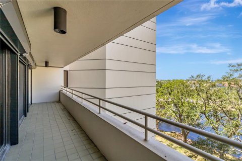 Condominio en venta en Gulfport, Florida, 2 dormitorios, 137.12 m2 № 1720604 - foto 12