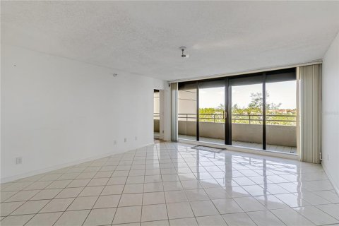 Condominio en venta en Gulfport, Florida, 2 dormitorios, 137.12 m2 № 1720604 - foto 10