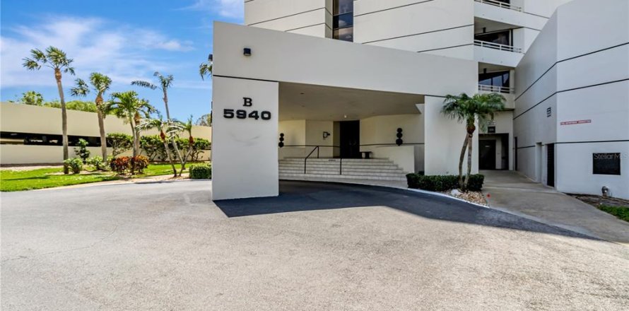 Condominio en Gulfport, Florida, 2 dormitorios № 1720604