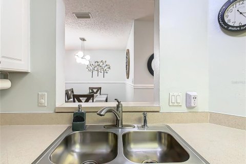 Condo in Kissimmee, Florida, 3 bedrooms  № 2234704 - photo 7