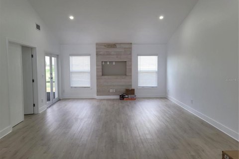 Apartamento en alquiler en Port Charlotte, Florida, 2 dormitorios, 109.72 m2 № 1906824 - foto 9