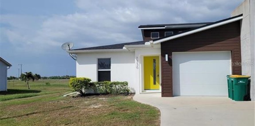 Apartamento en Port Charlotte, Florida 2 dormitorios, 109.72 m2 № 1906824