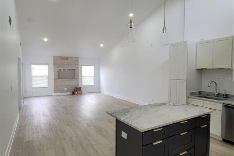 Apartamento en alquiler en Port Charlotte, Florida, 2 dormitorios, 109.72 m2 № 1906824 - foto 6