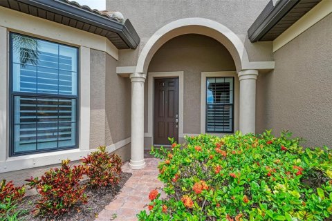 House in Sarasota, Florida 3 bedrooms, 233.74 sq.m. № 1833585 - photo 3