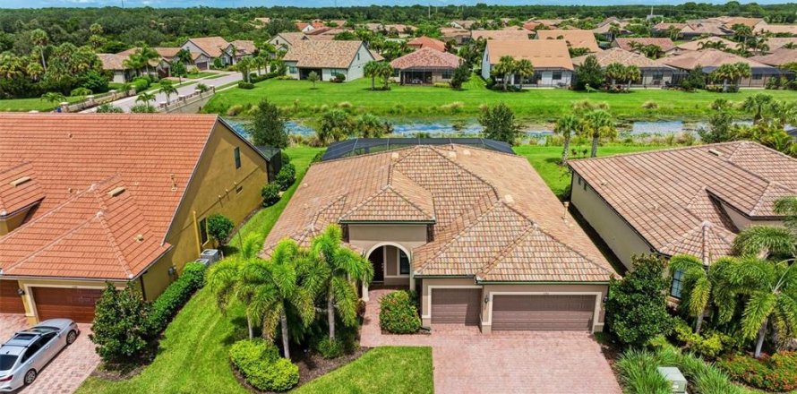 House in Sarasota, Florida 3 bedrooms, 233.74 sq.m. № 1833585