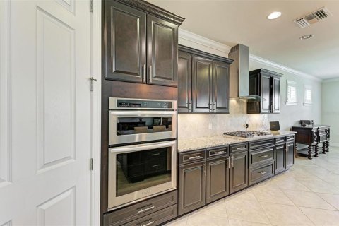 House in Sarasota, Florida 3 bedrooms, 233.74 sq.m. № 1833585 - photo 25