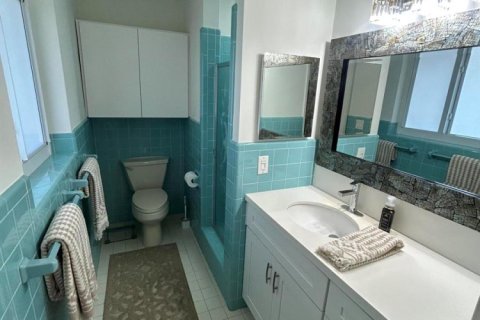 House in Lauderdale-by-the-Sea, Florida 2 bedrooms, 151.52 sq.m. № 2088300 - photo 14