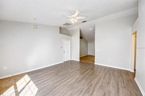 Casa en venta en Kissimmee, Florida, 3 dormitorios, 115.57 m2 № 2206780 - foto 5
