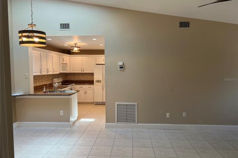 Villa ou maison à louer à Punta Gorda, Floride: 2 chambres, 99.41 m2 № 1796621 - photo 12