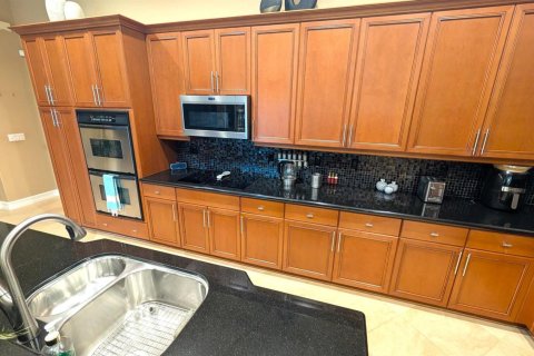 House in Parkland, Florida 3 bedrooms, 219.81 sq.m. № 2187096 - photo 26