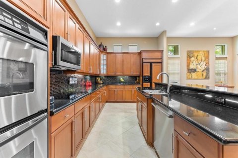 House in Parkland, Florida 3 bedrooms, 219.81 sq.m. № 2187096 - photo 28