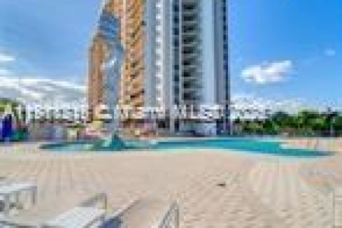 Copropriété à vendre à Miami, Floride: 2 chambres, 181.16 m2 № 1967494 - photo 21