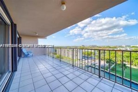 Copropriété à vendre à Miami, Floride: 2 chambres, 181.16 m2 № 1967494 - photo 19