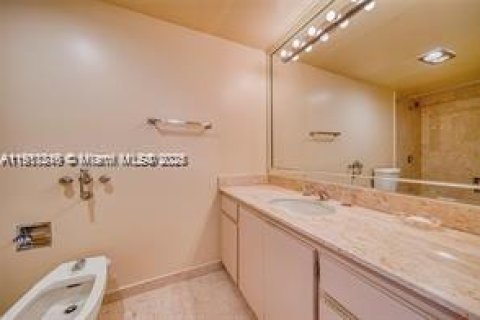 Copropriété à vendre à Miami, Floride: 2 chambres, 181.16 m2 № 1967494 - photo 10